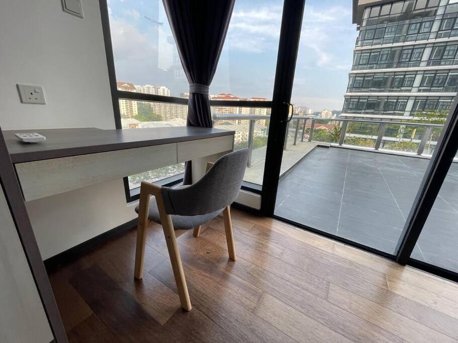 2-4 Pax With Private Karaoke, Private Bbq, Pool & Gym Pangsapuri Kuala Lumpur